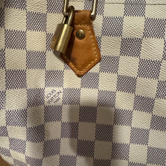 Louis Vuitton Speedy 25 - Picture 8 of 13